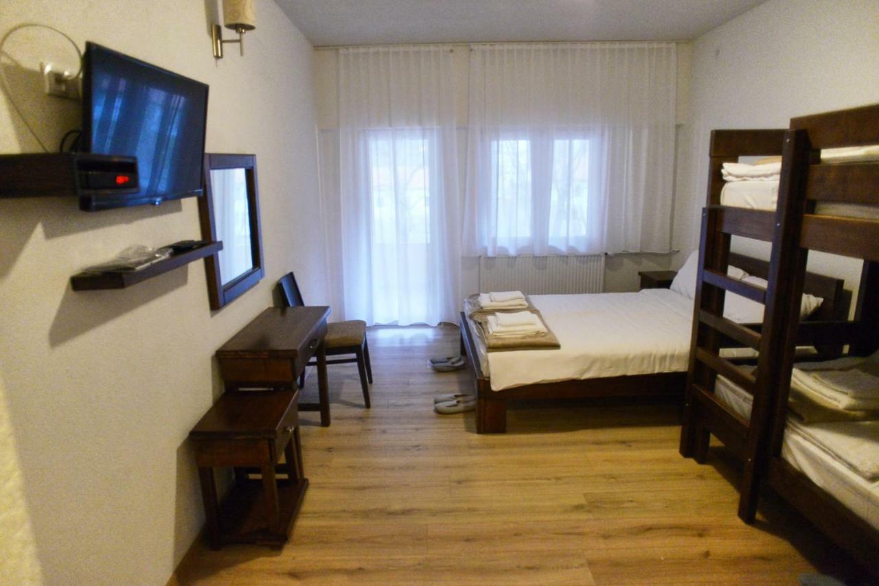 Restoran Sa Prenocistem Gornjak Krepoljin 외부 사진
